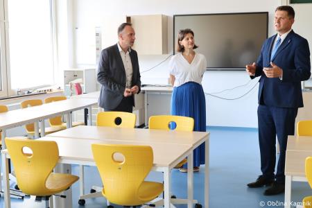 V Kamniku odprli eno najbolj modernih osnovnih šol v Sloveniji (56)